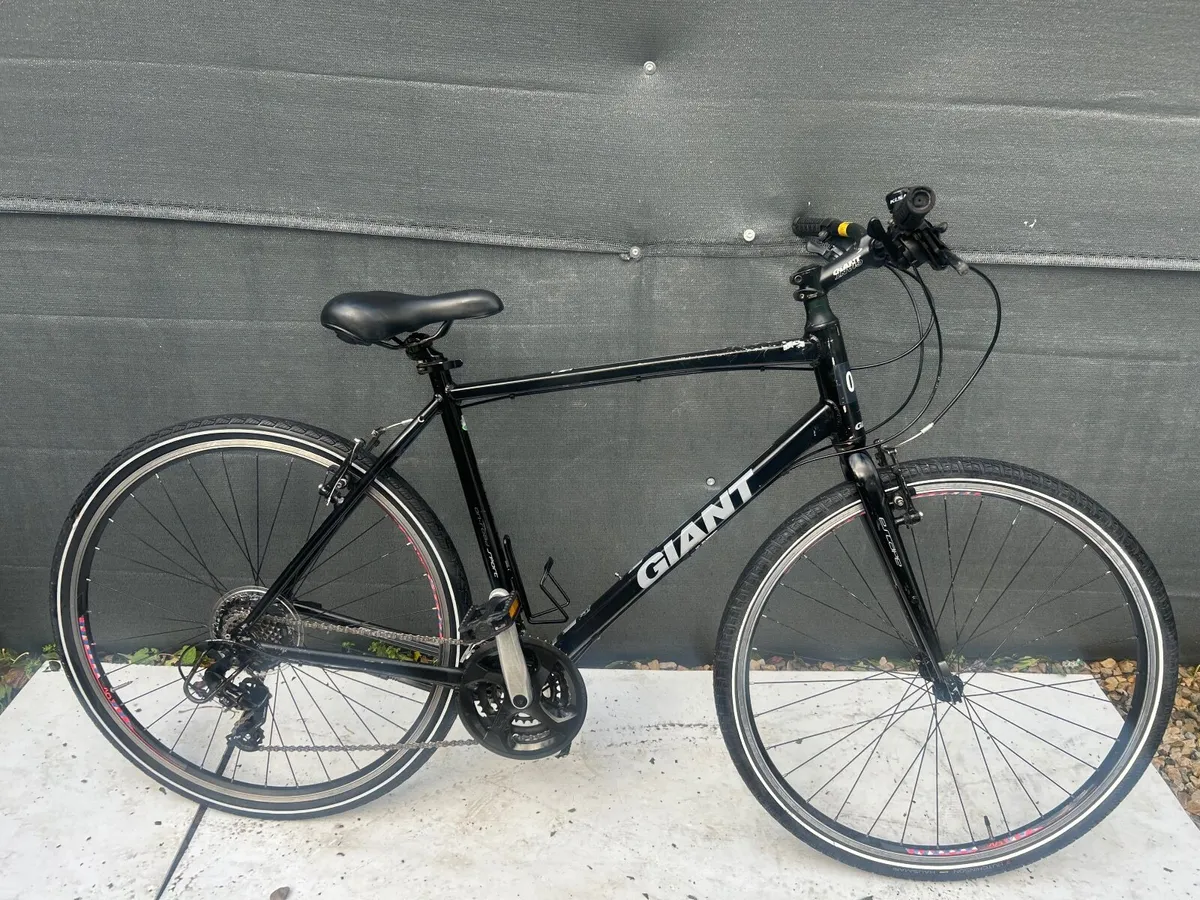 Big sale on this weekend ❗️Giant hybrid bike❗️ - Image 3