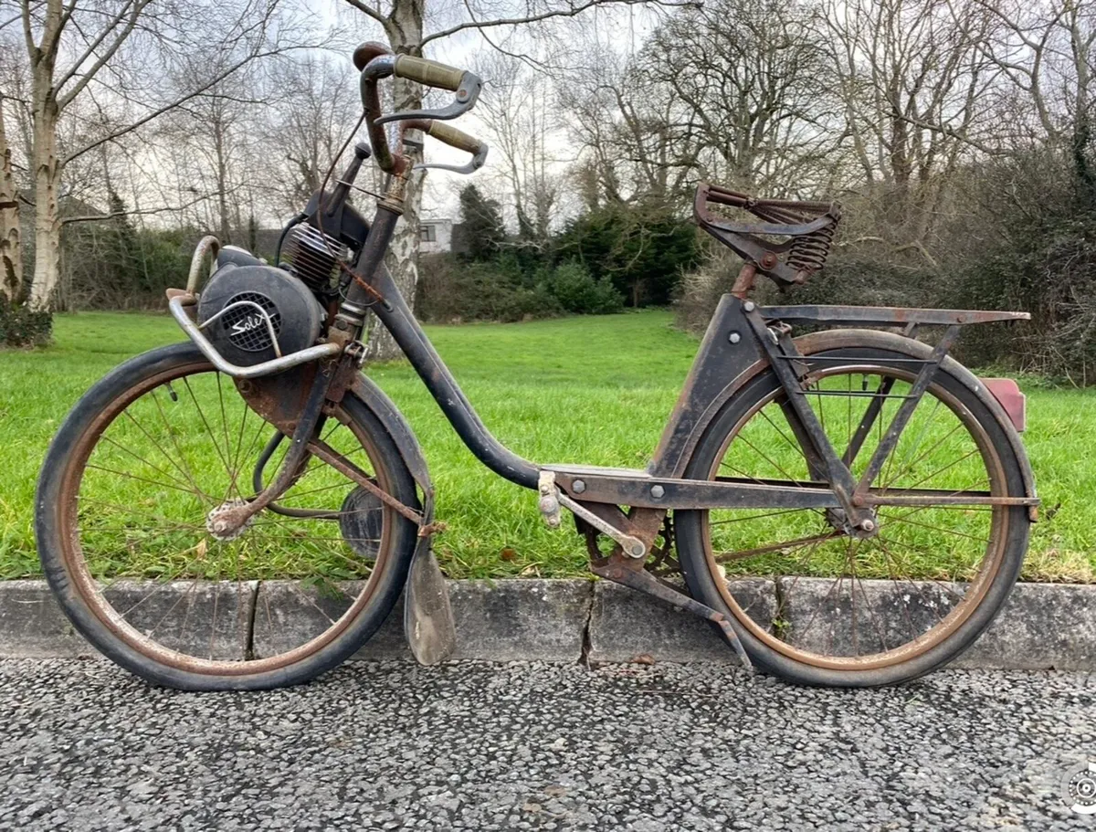 Vintage 1960s Velo Solex, for spares or Repairs. - Image 1
