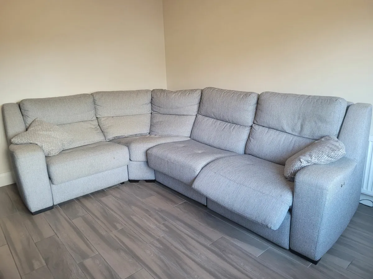 Couch and coffee table - Image 4
