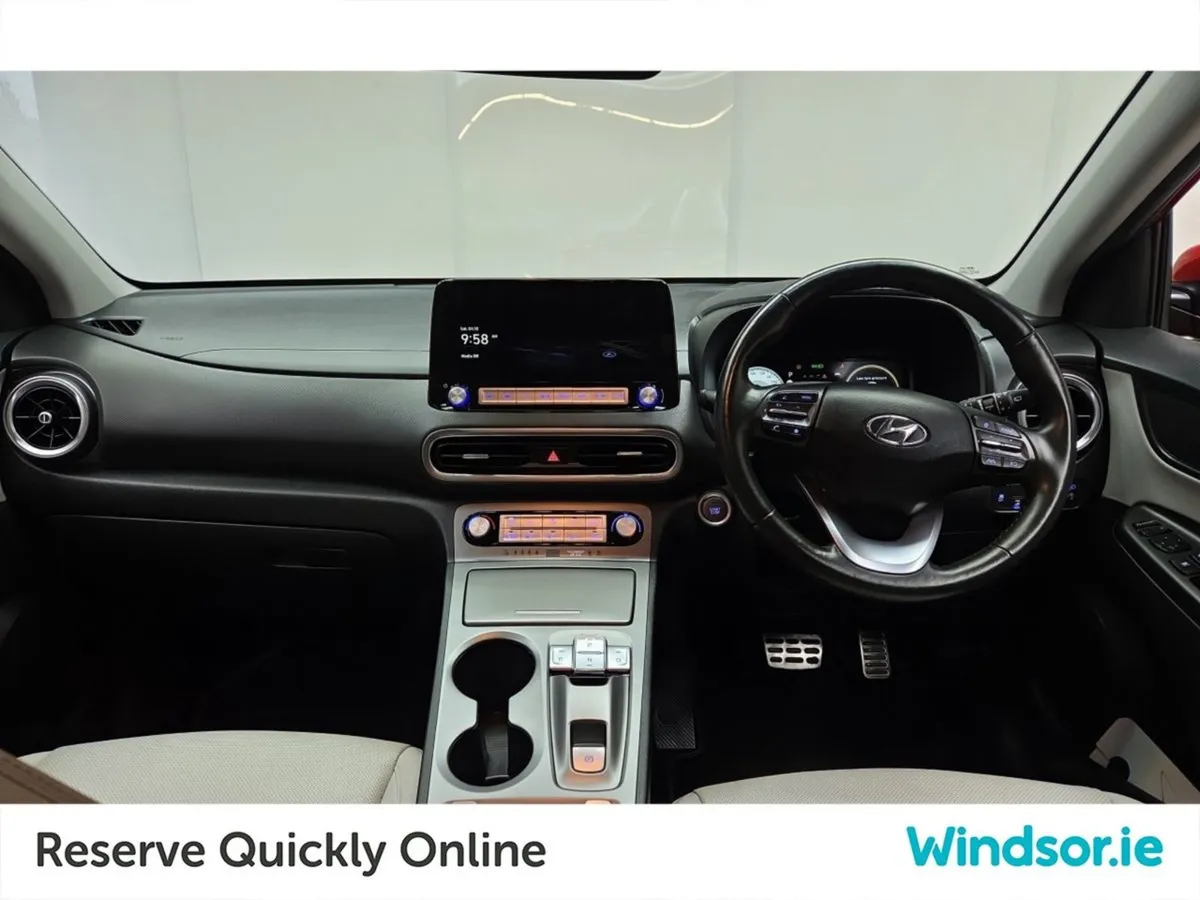 Hyundai Kona EV Premium 64 kWh - Image 4