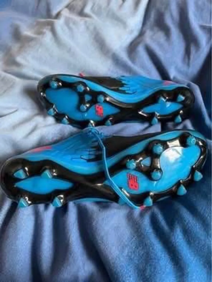 New balance football boots rare - Image 4