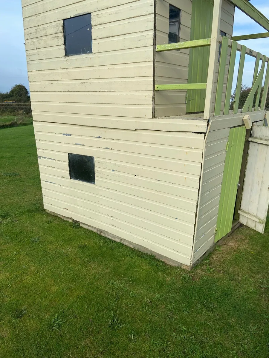 Play house - Image 1
