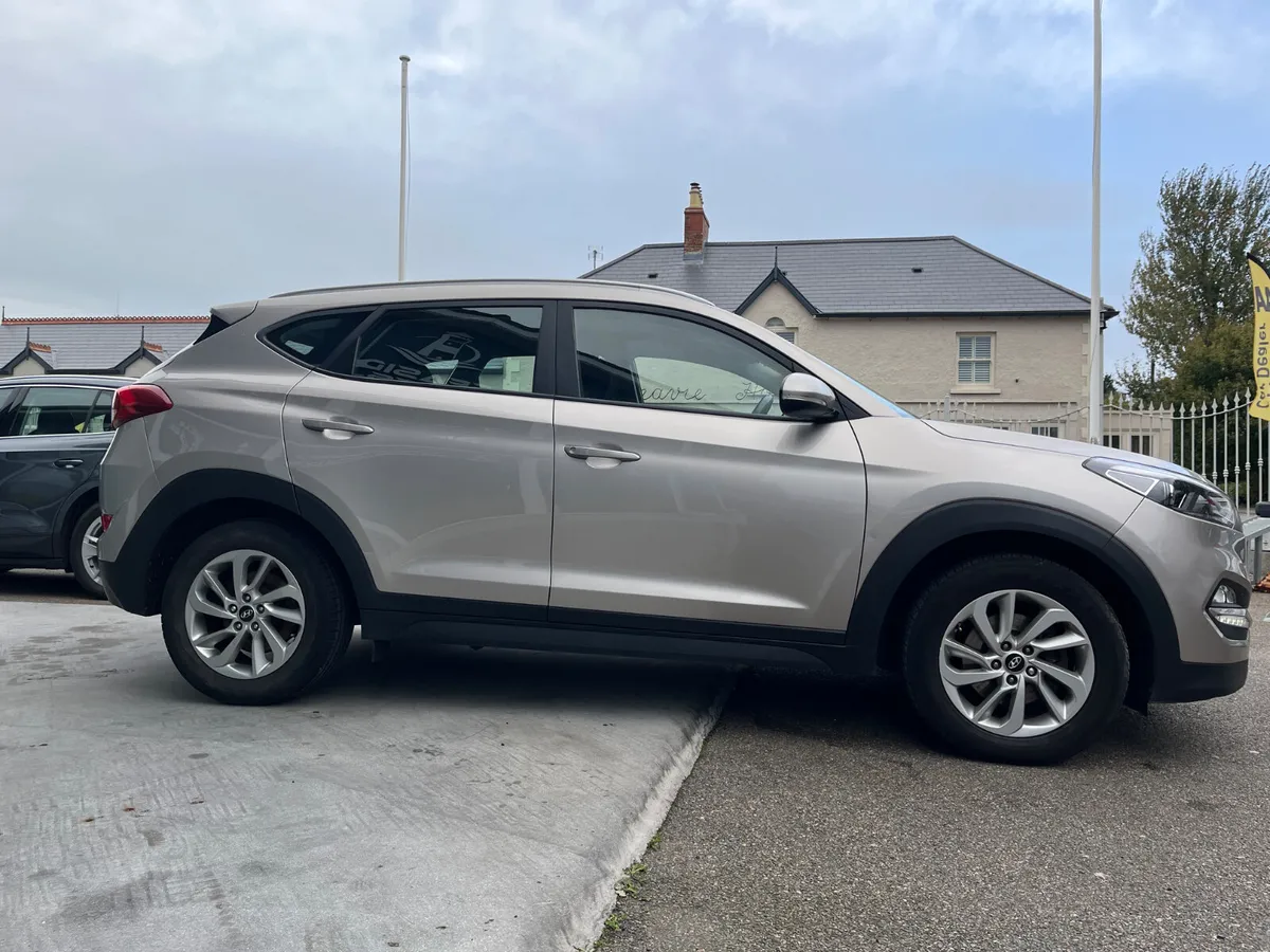 172 Hyundai Tuscon Premium diesel - Image 4