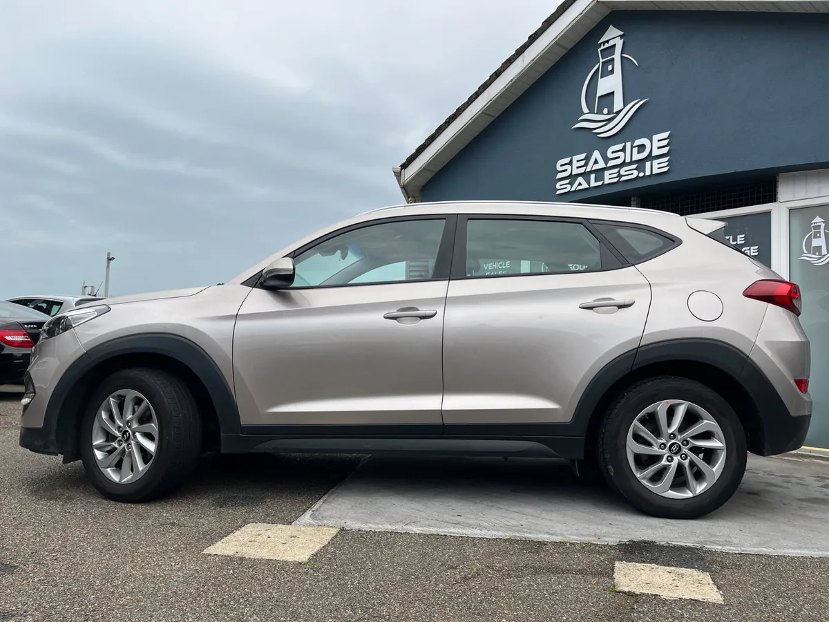 172 Hyundai Tuscon Premium diesel - Image 2