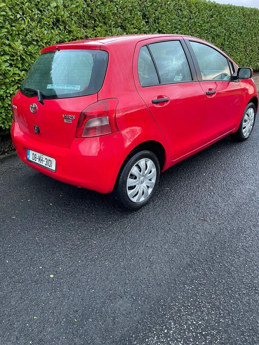 2008 Toyota Yaris - Image 2