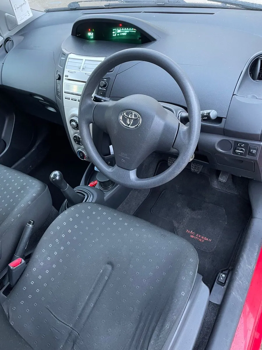2008 Toyota Yaris - Image 3
