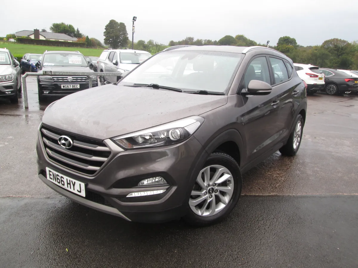 2017  HYUNDAI  TUCSON  1.7  CRDI  SE  NAV  5DR - Image 2