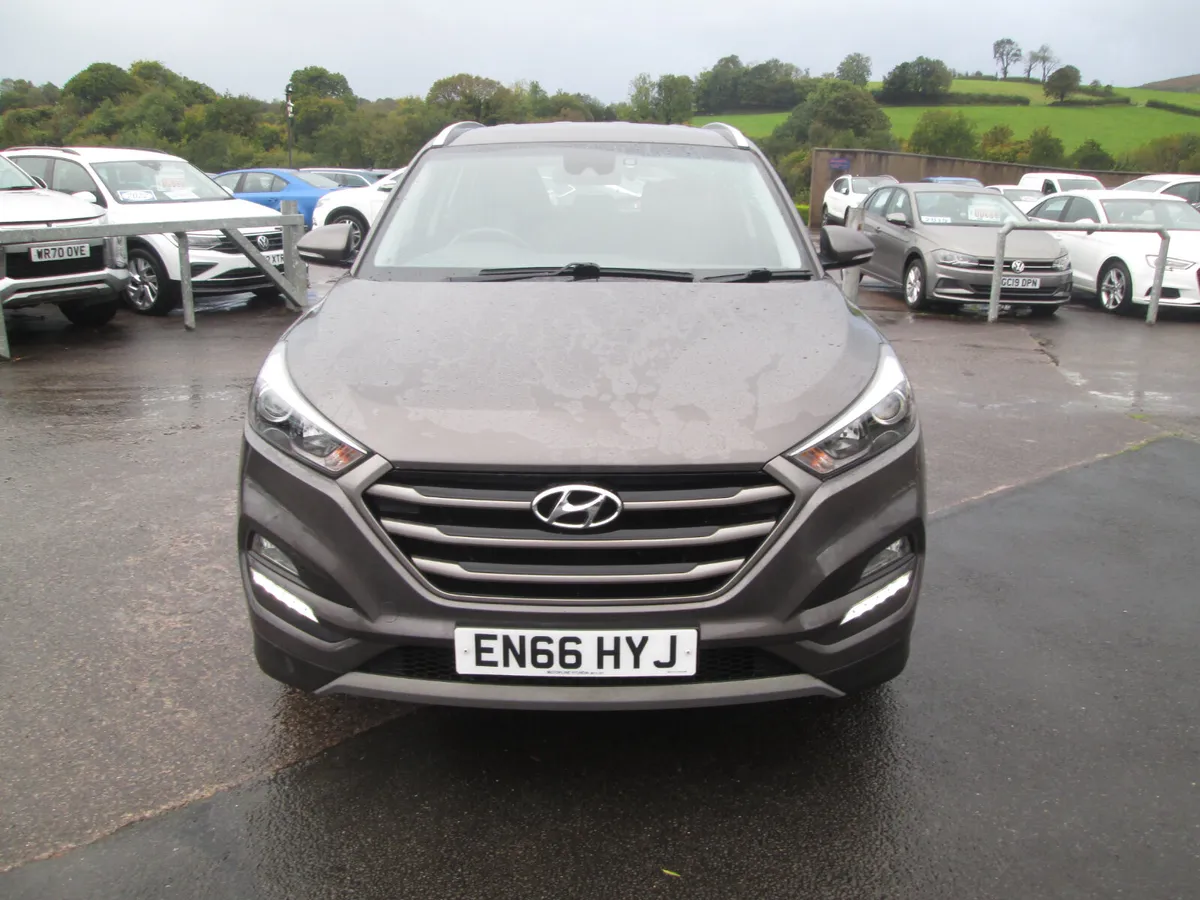 2017  HYUNDAI  TUCSON  1.7  CRDI  SE  NAV  5DR - Image 3