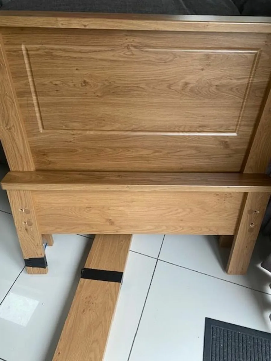 Single Bed - Image 2