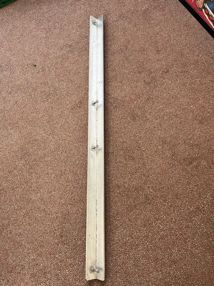 Bulkhead & other parts (Ford Transit T350 2022) - Image 4