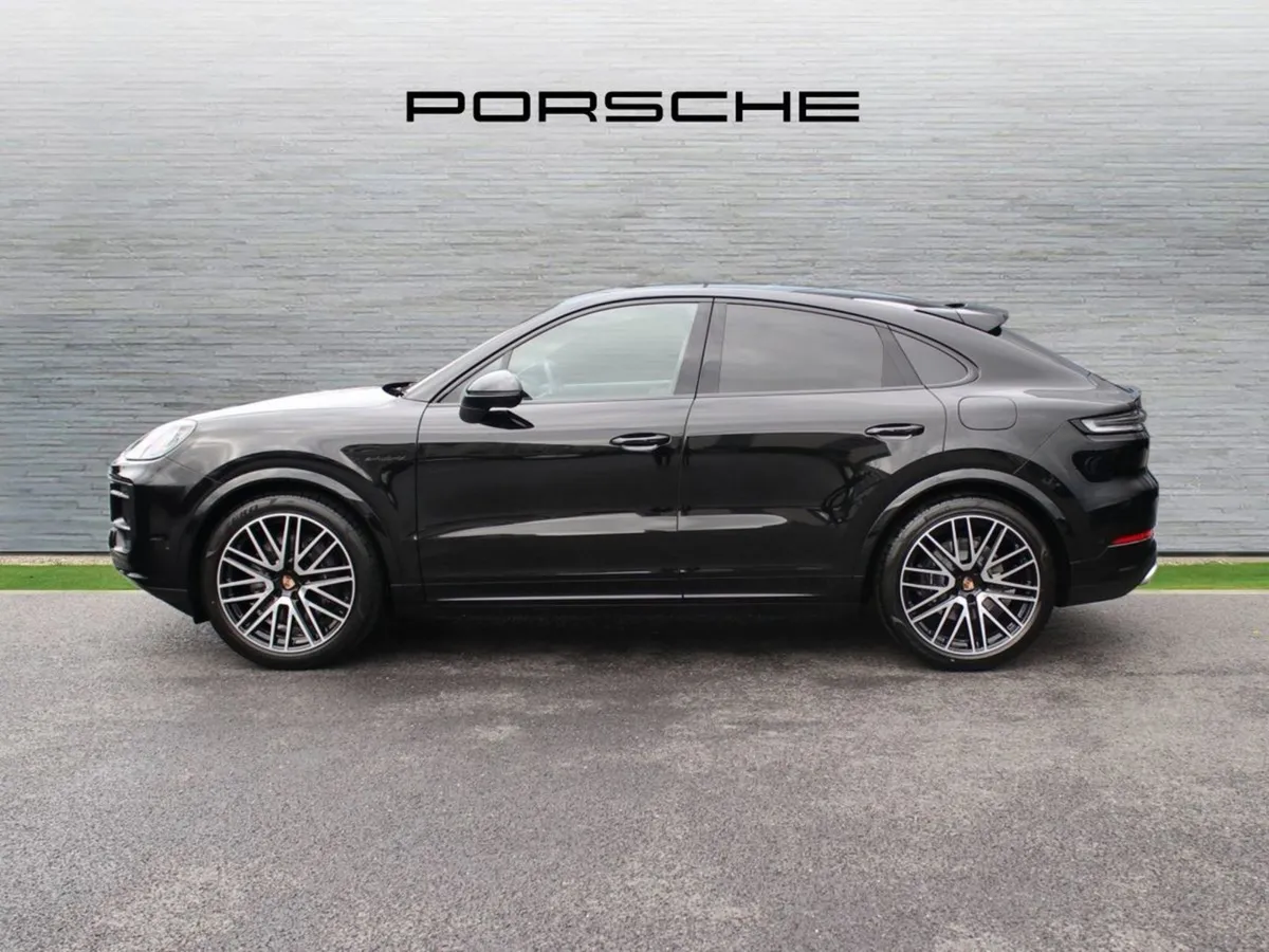Porsche Cayenne E-hybrid Coupe - Image 3