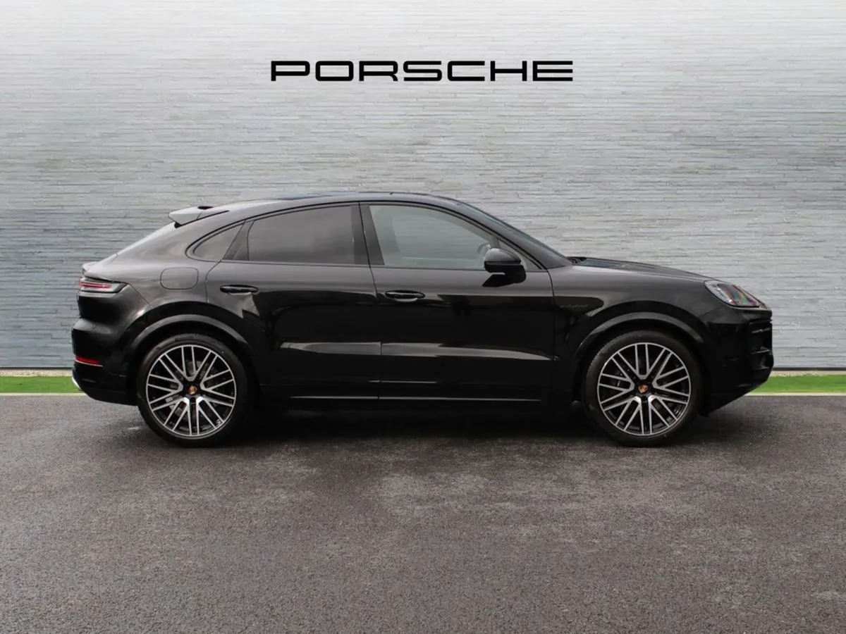 Porsche Cayenne E-hybrid Coupe - Image 4
