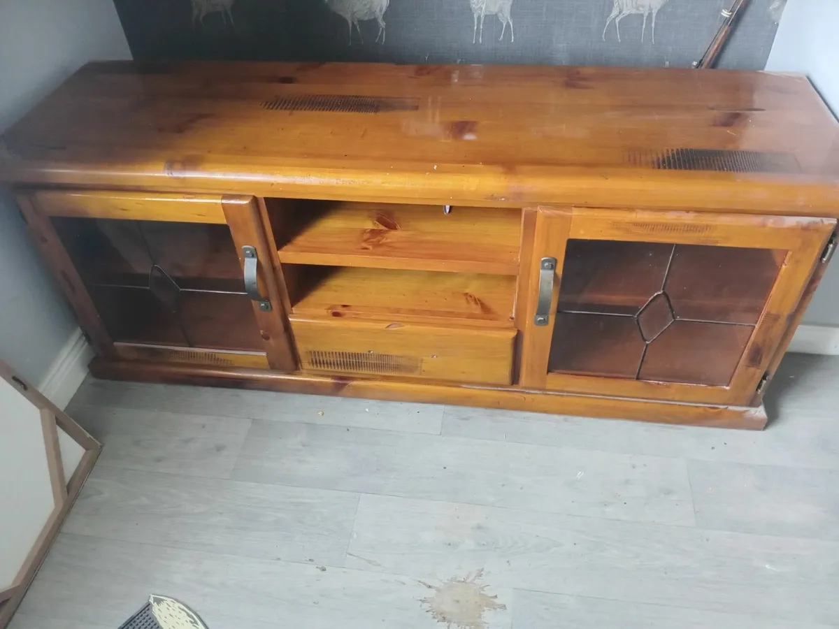 Tv cabinet