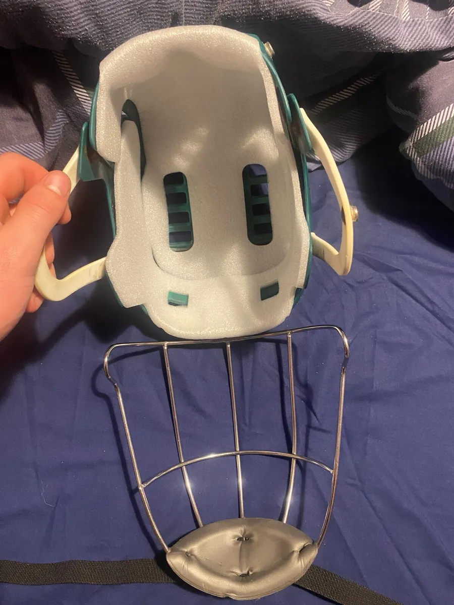 Cooper hurling helmet - Image 4