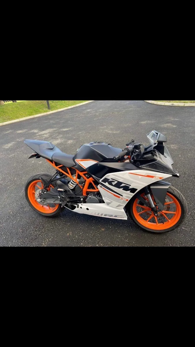 Motorcycle - Image 2
