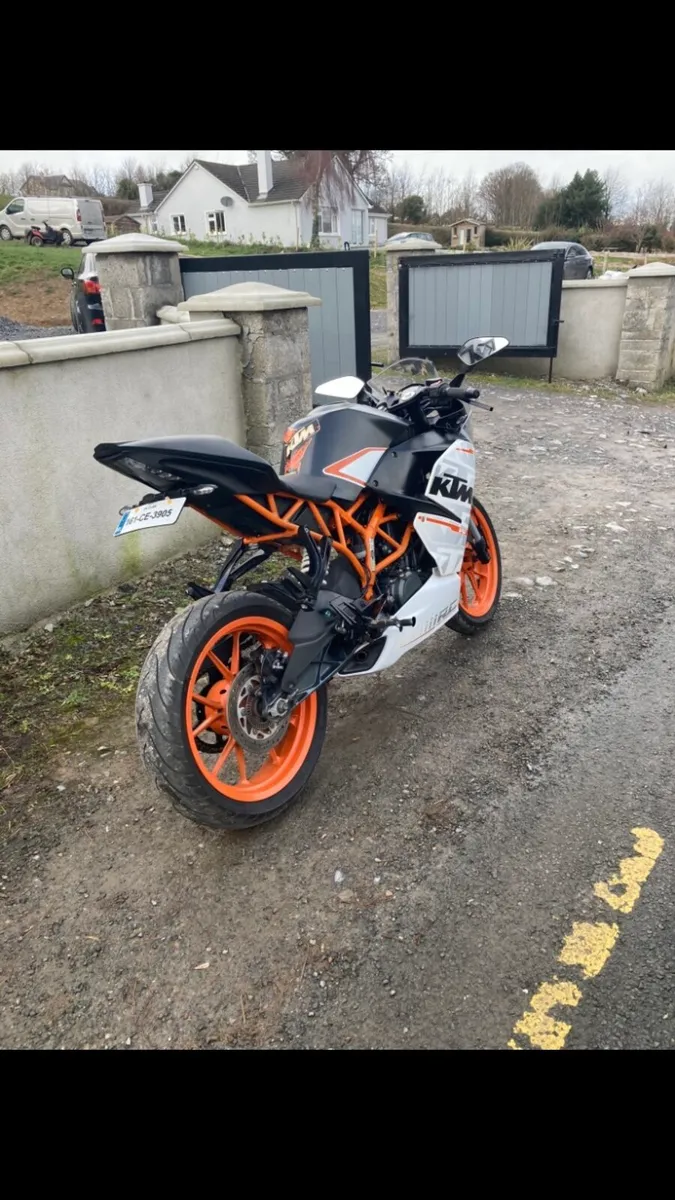 Motorcycle - Image 3