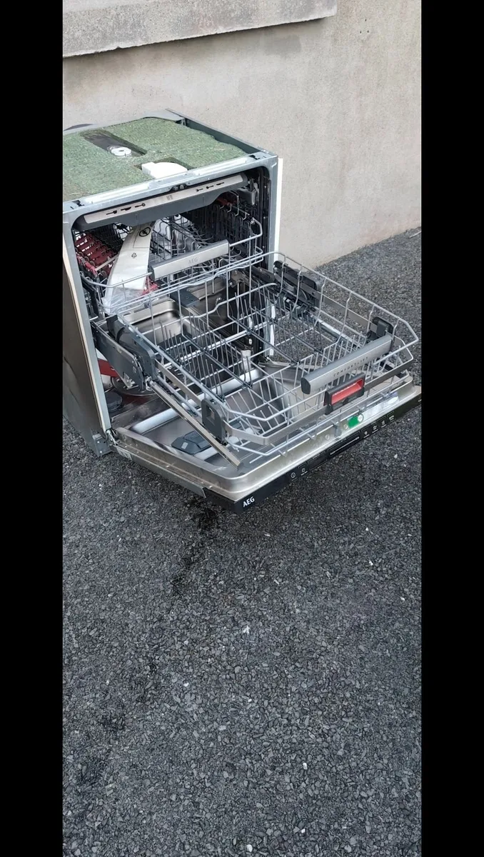 Dishwasher - Image 3