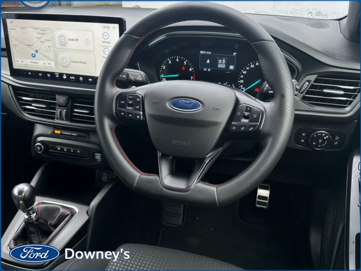 Ford Focus 1.0 Petrol St-line. - Image 3