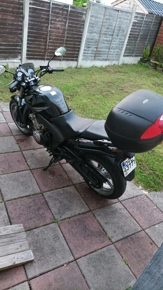 Honda CBF N 600cc 2009 - Image 4