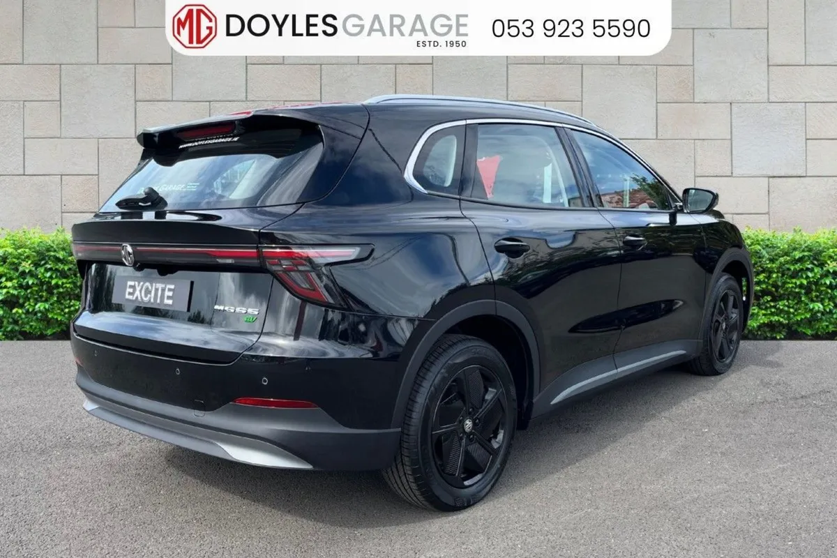 MG MG5 EV Excite Long Range (64 kWh Battery) - Image 3