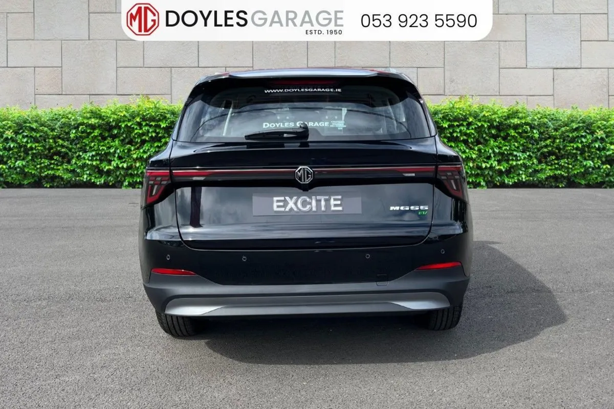 MG MG5 EV Excite Long Range (64 kWh Battery) - Image 4