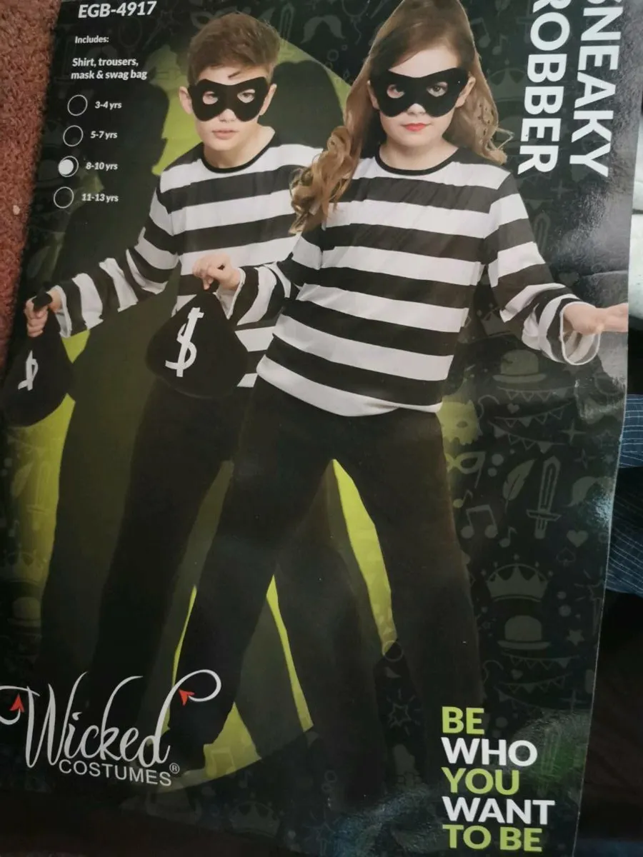 Halloween costume - Image 1