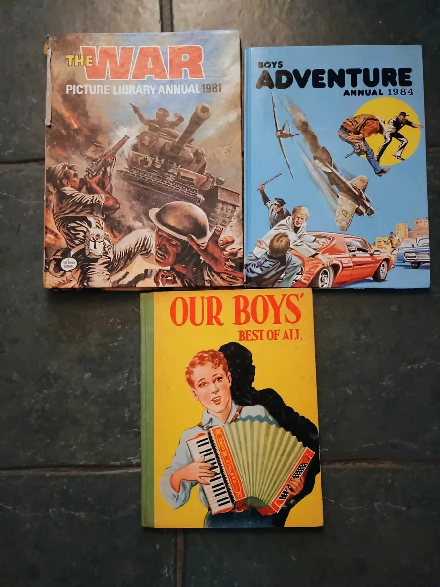 Collectable War Annuals from the 70s and 80s - Image 4