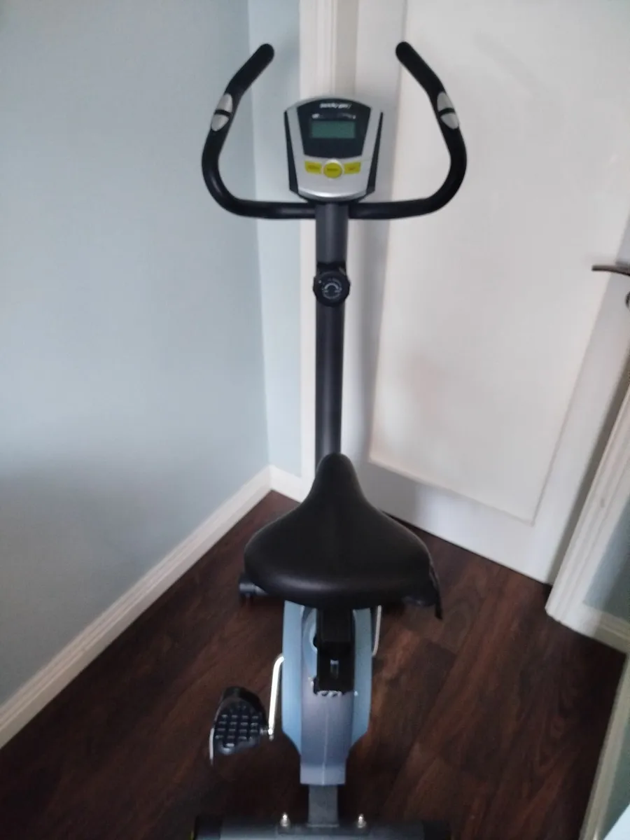 Spotless exercise bike - Image 3