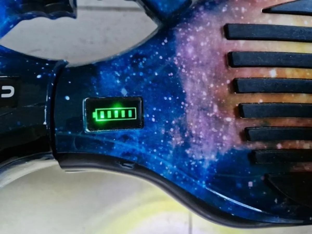 Hoverboard Bluetooth Self-Balancing Electric Scoot - Image 4