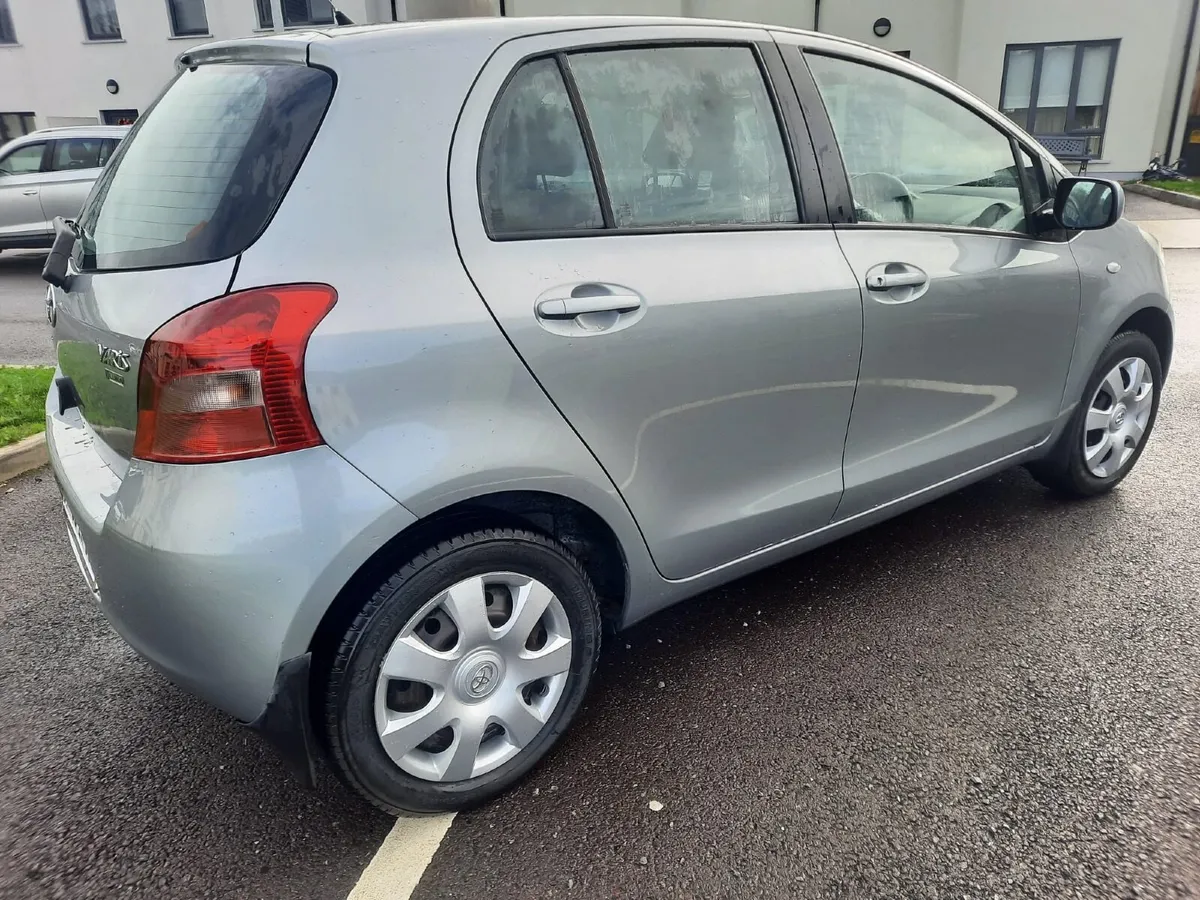 Toyota Yaris 2009 (54,000km) - Image 3