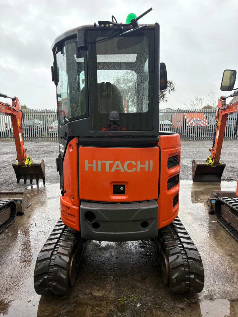 Hitachi 26U - Image 2