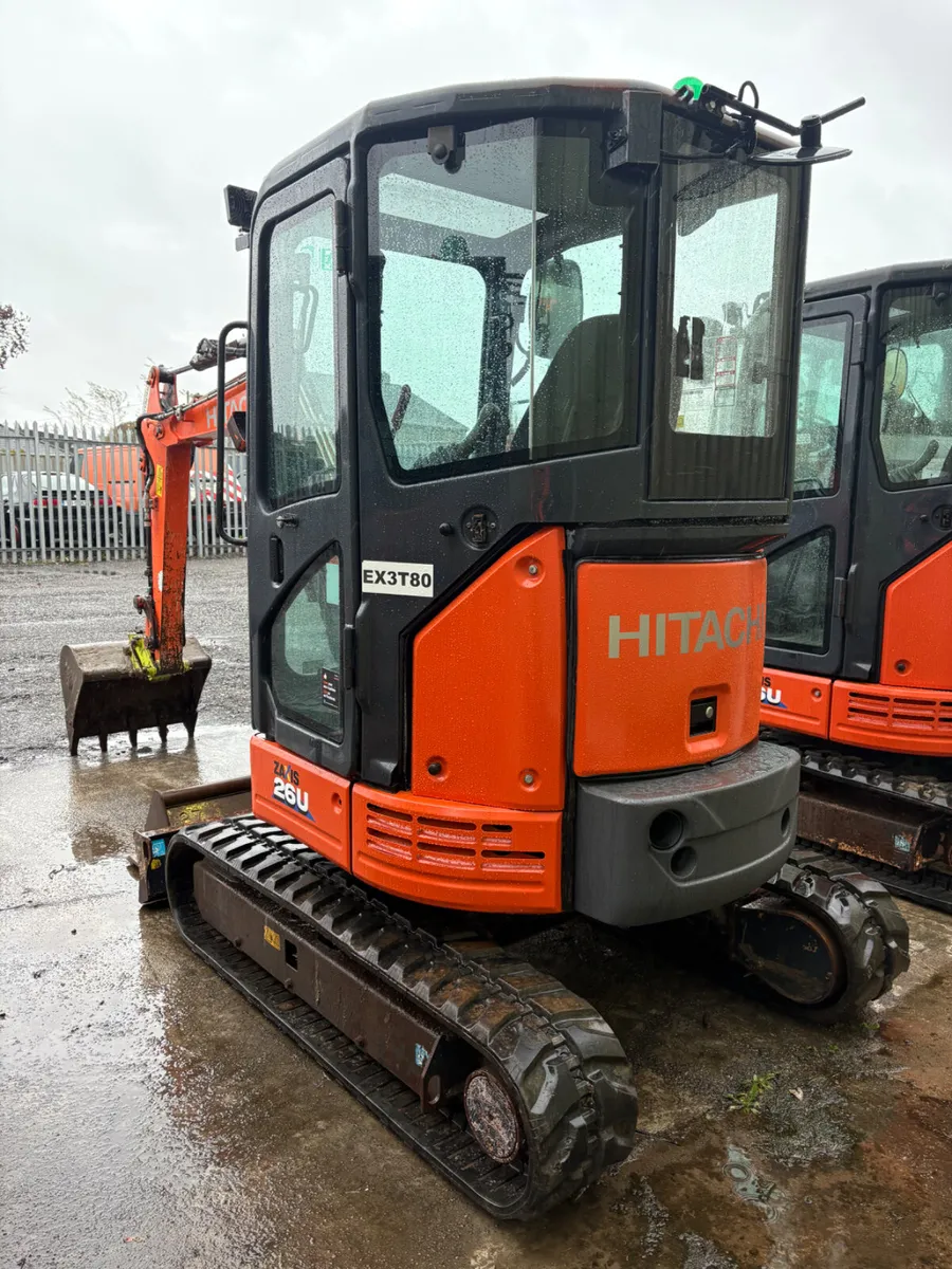 Hitachi 26U - Image 1