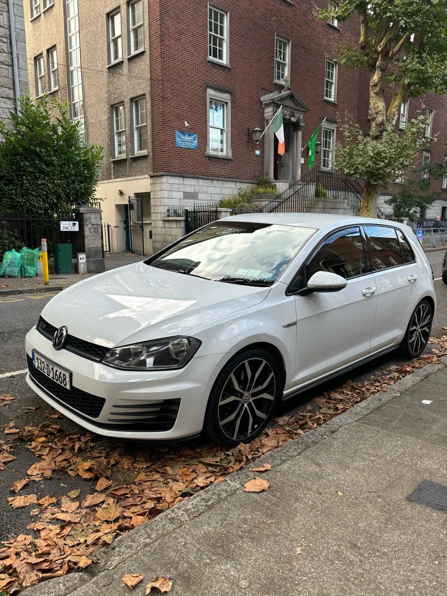 Volkswagen Golf gtd low kms full service history - Image 3