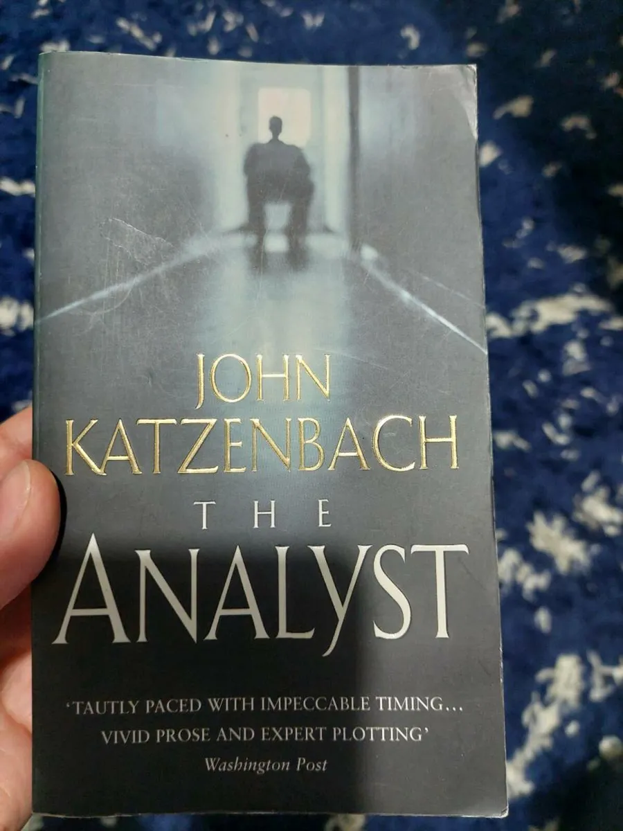 The analyst/book - Image 1