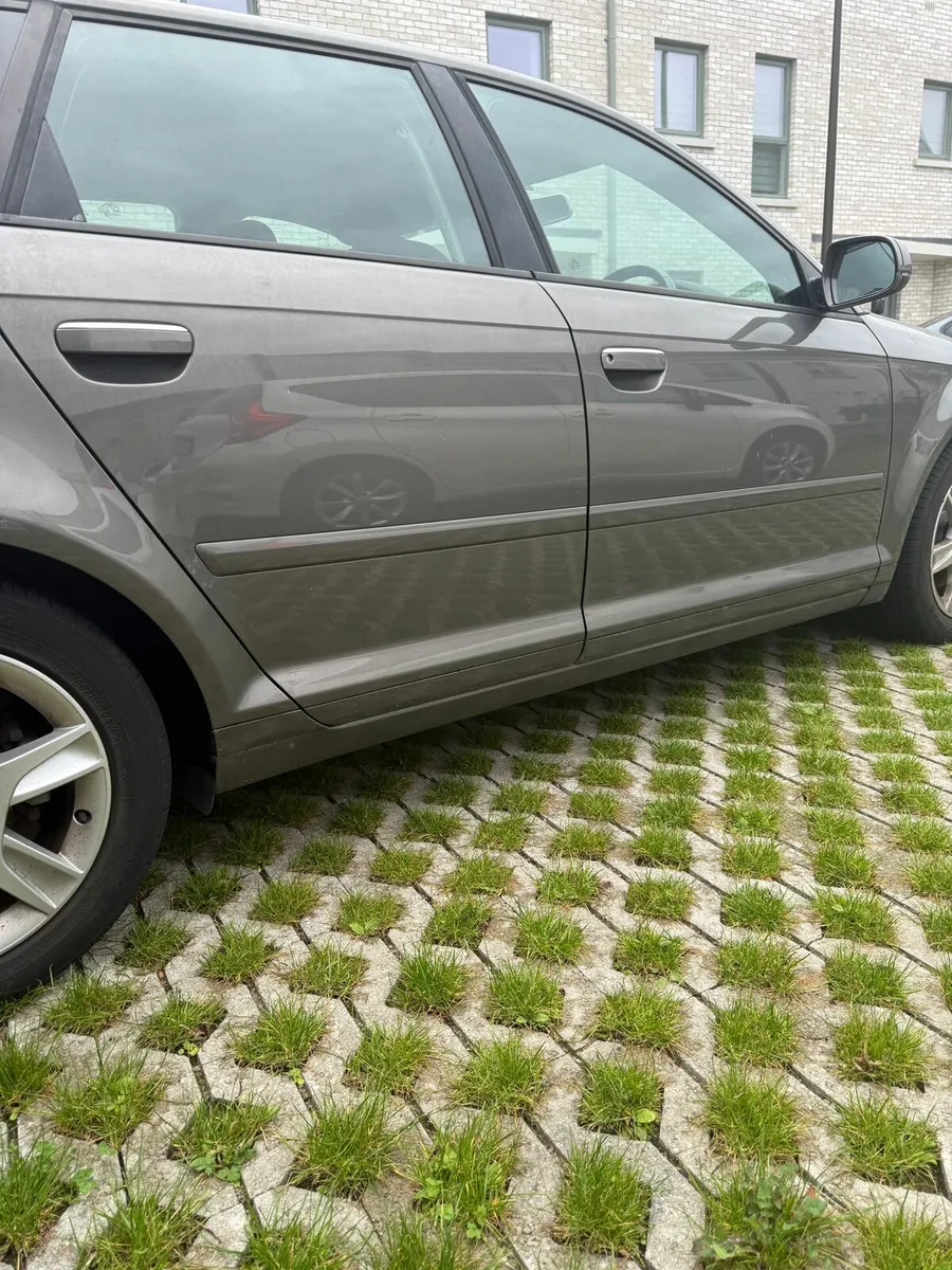 Car - Image 2