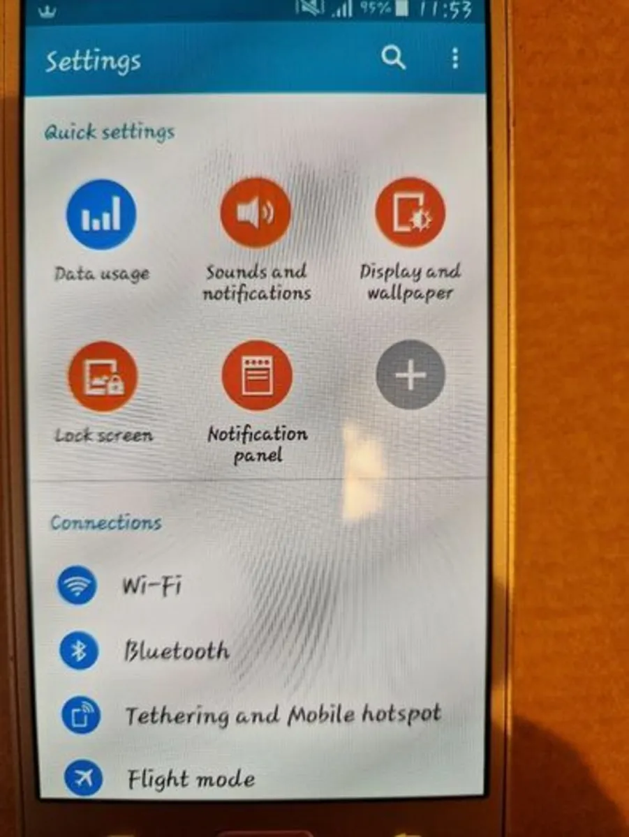 Samsung Galaxy A5 SM-A500FU 16GB Gold Coloured - Image 4