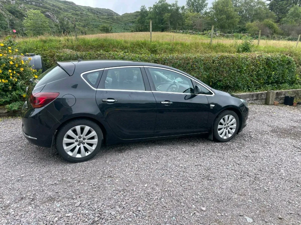 Opel Astra (2013) 1.3 CDT1 - Image 1