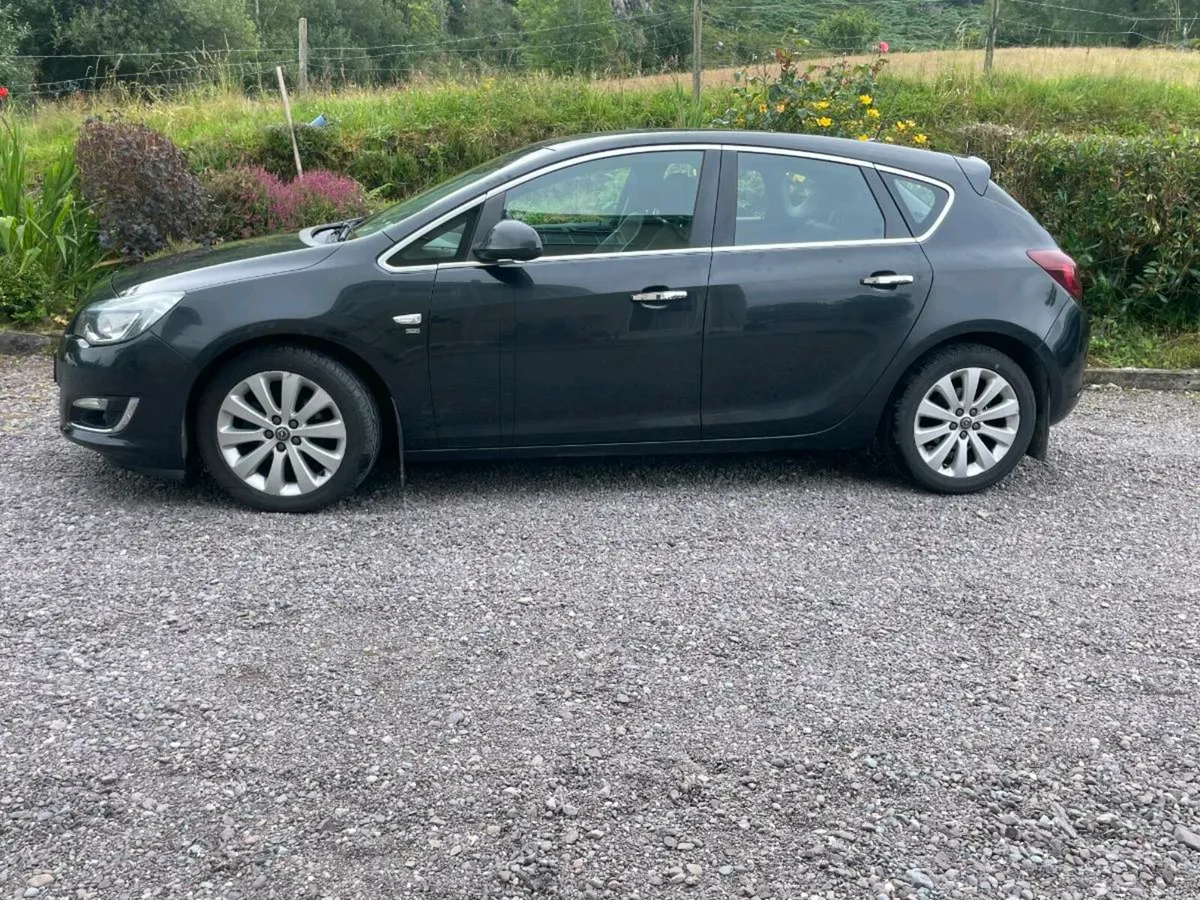 Opel Astra (2013) 1.3 CDT1 - Image 2
