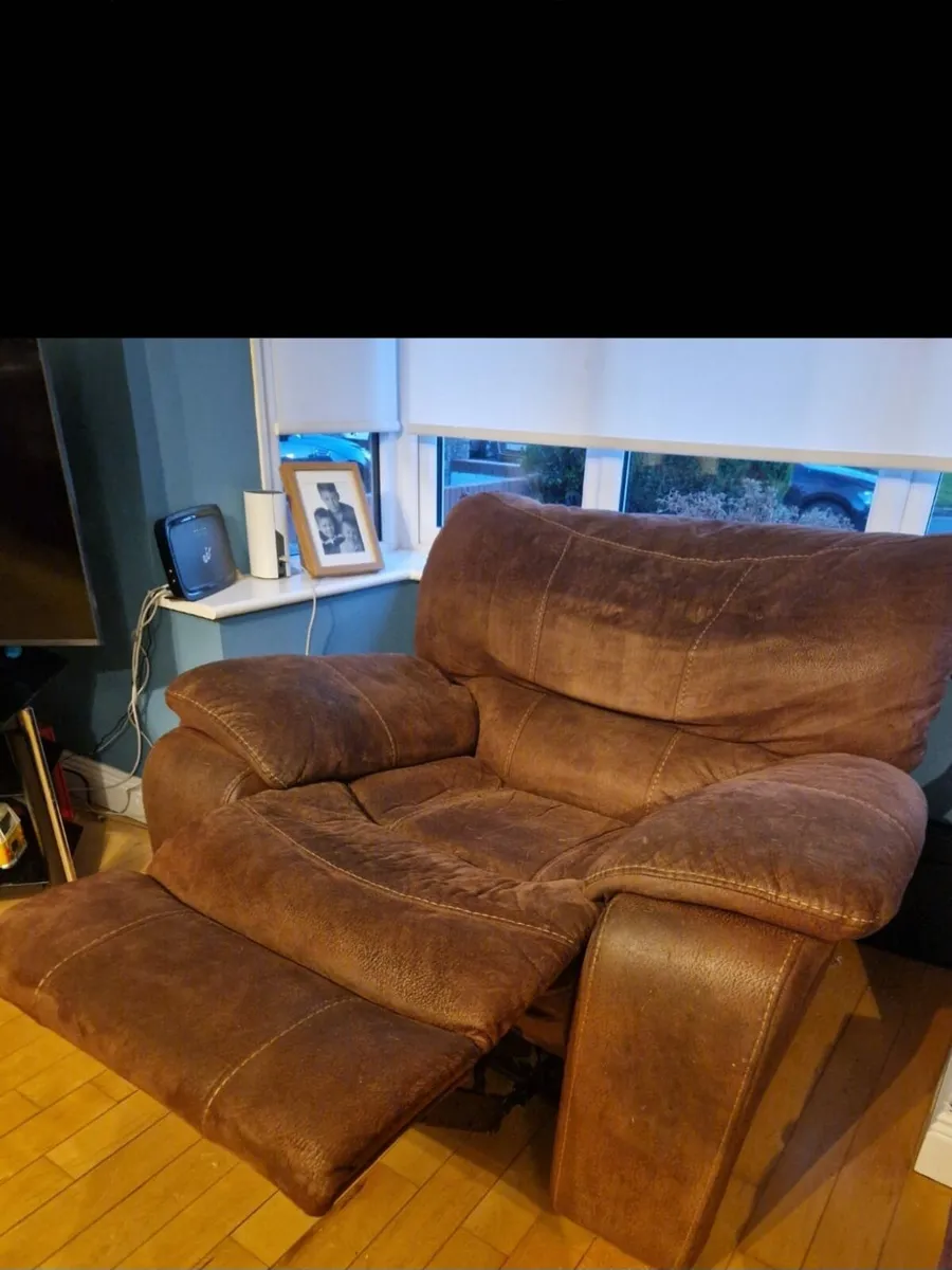Sofa and armchair - Image 3