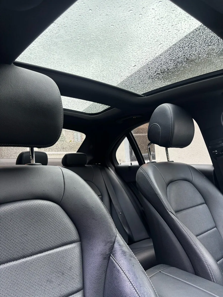 Mercedes-Benz C-Class 2016 - Petrol - Image 3