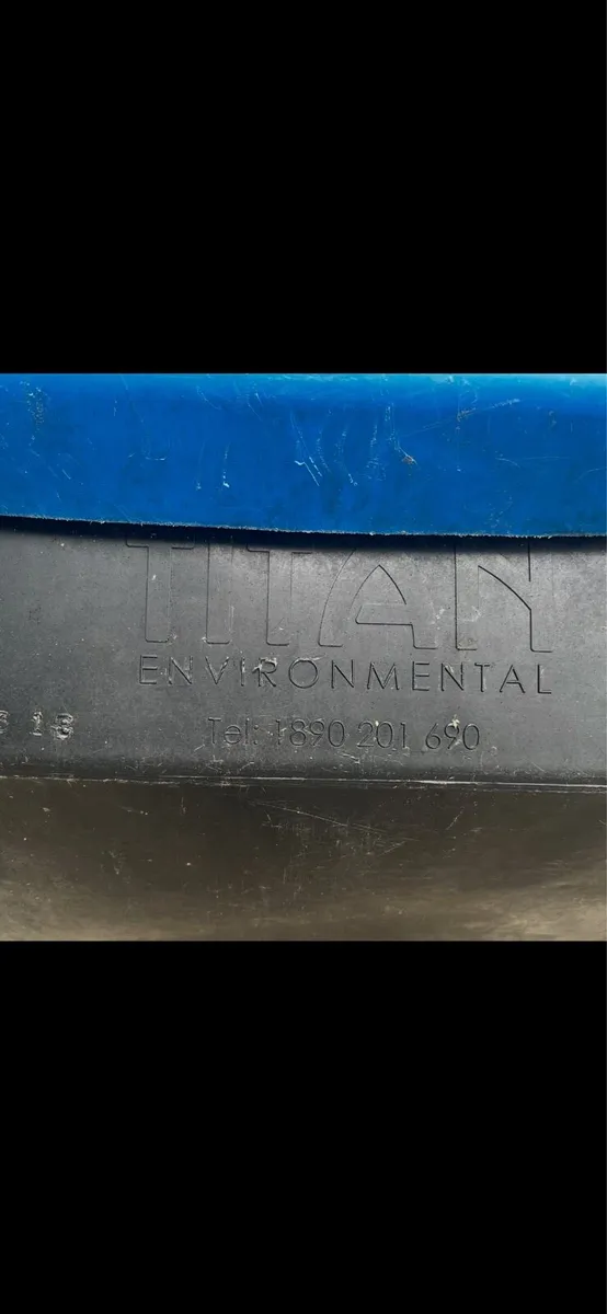 Large feed bins - Image 4