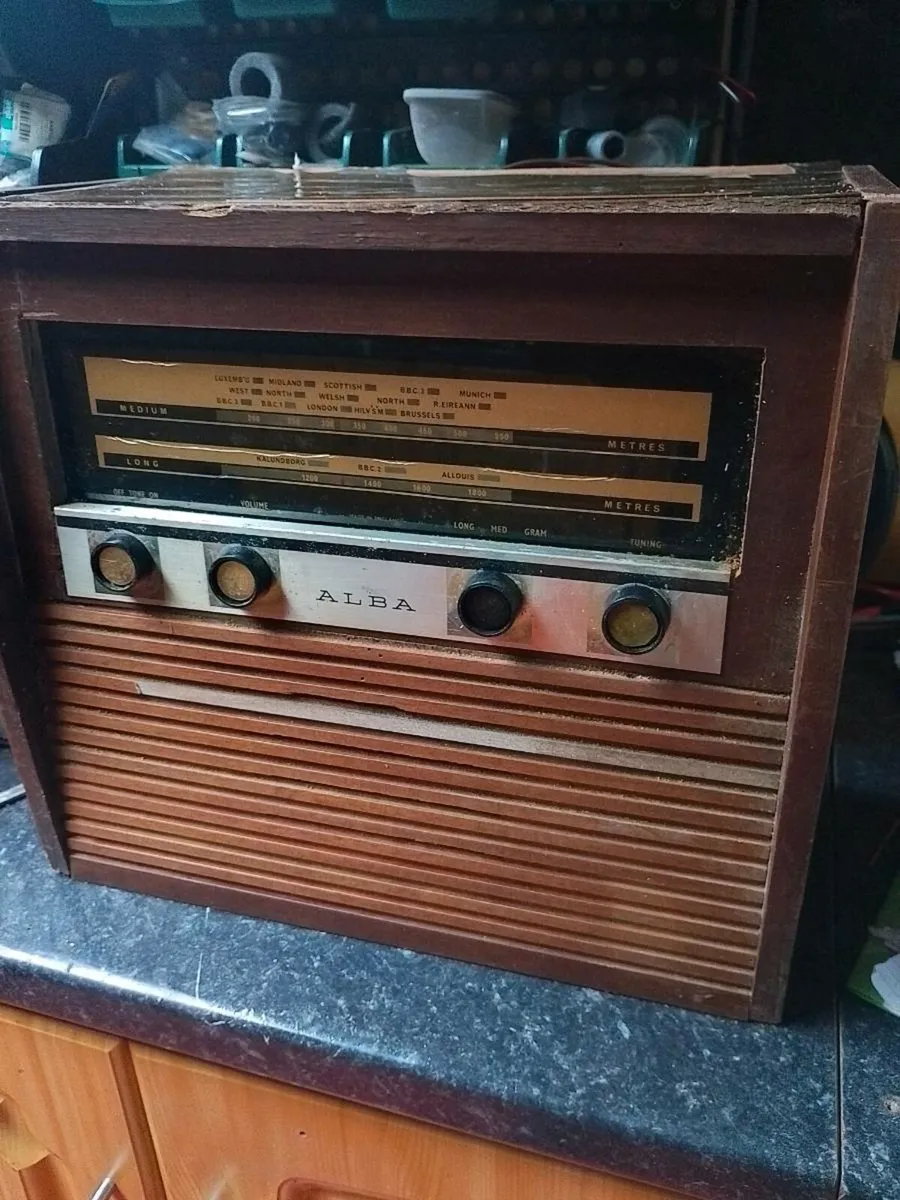 Can post Alba radio vintage, untested.