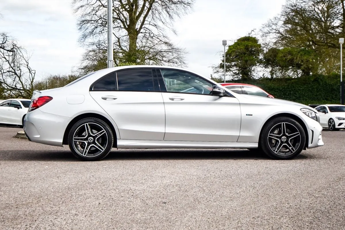Mercedes-Benz C-Class C300de AMG Premium 316bhp - Image 3