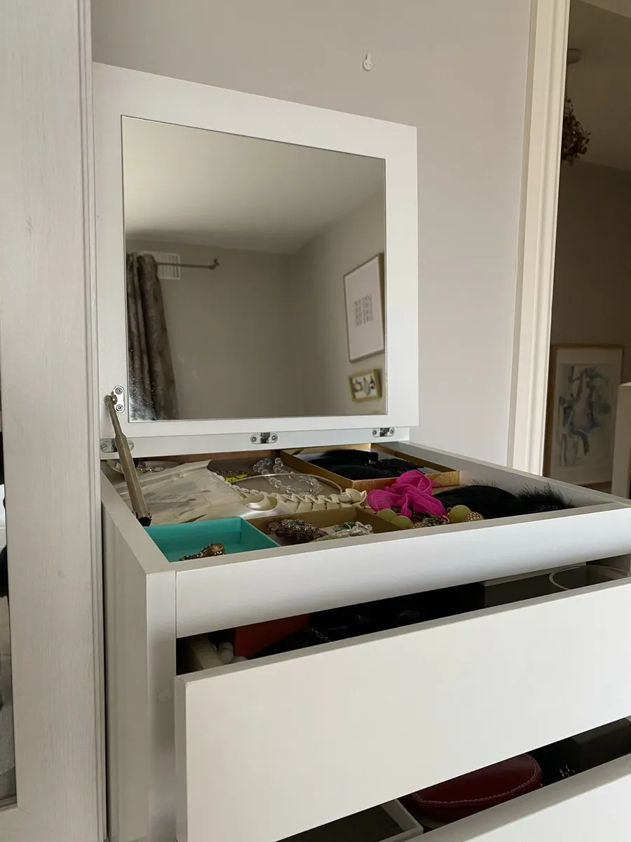 IKEA Malm tall 6 drawer unit with mirror inside - Image 2