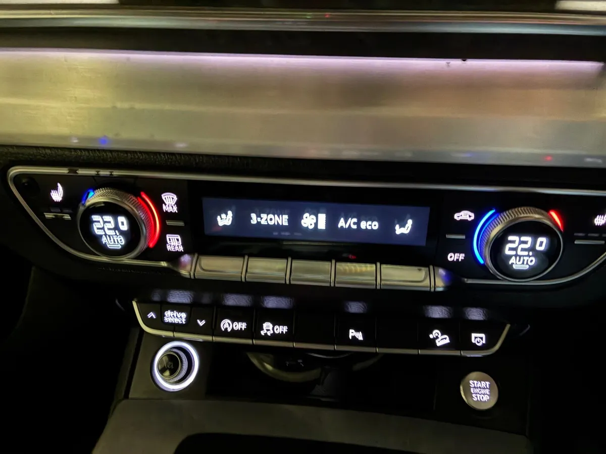 Audi Q5 2017 - Image 2