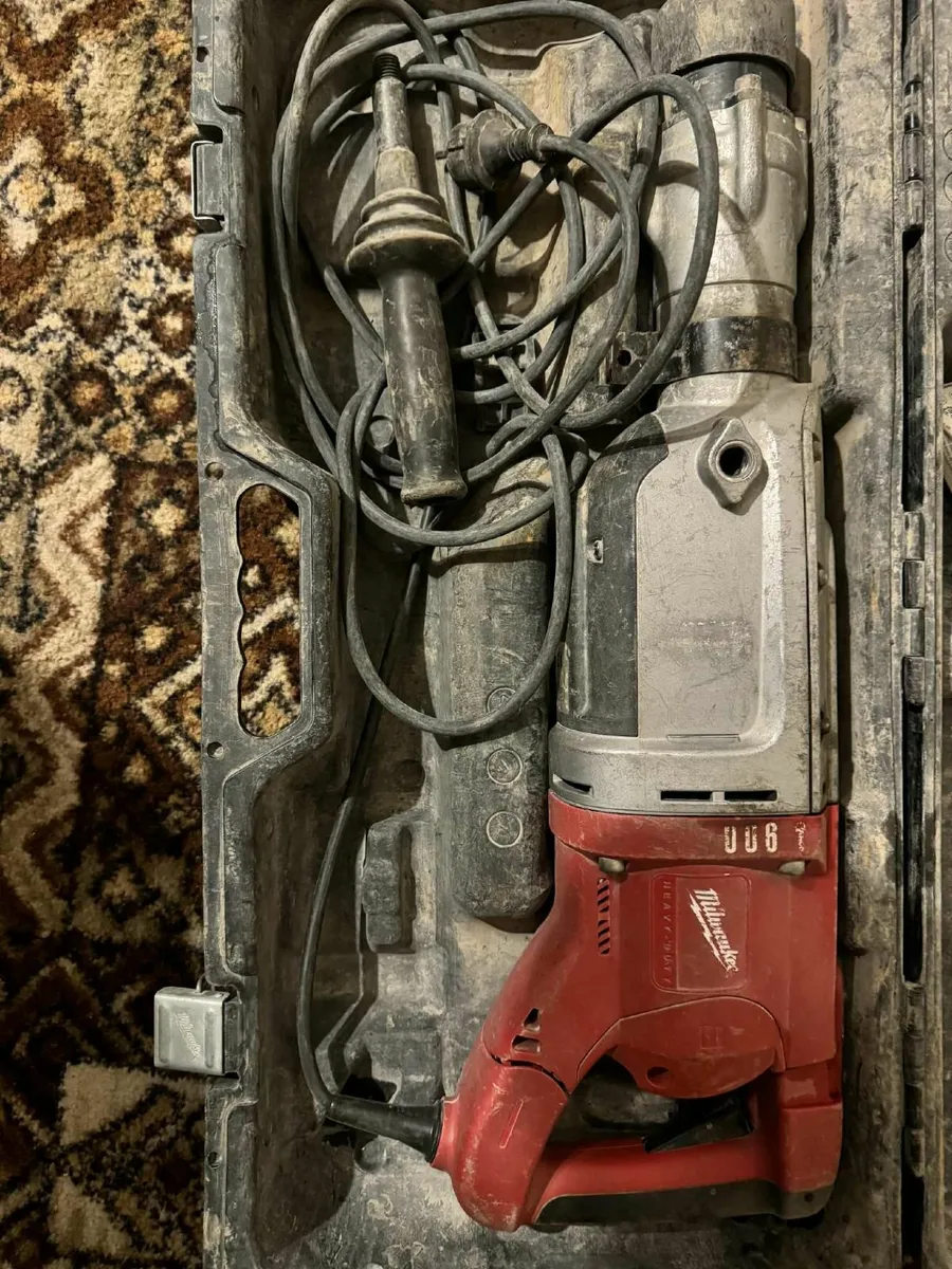 Milwaukee K900 - Image 2