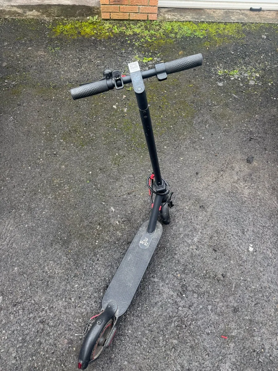 E scooter - Image 1