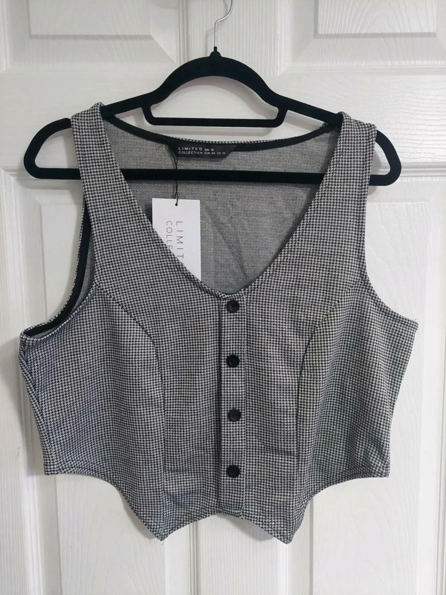 Waistcoat YOURS size 16 / new with label - Image 1