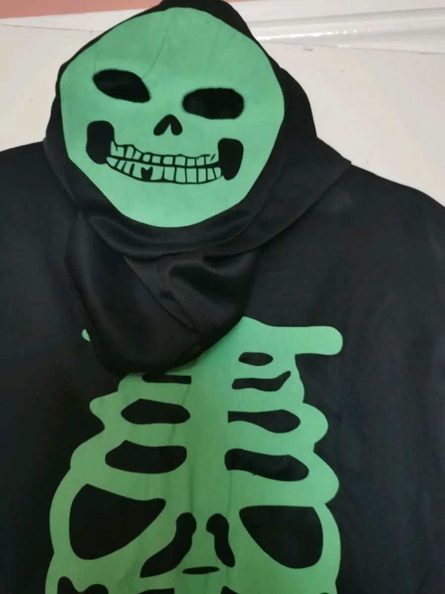 Halloween costume - Image 2