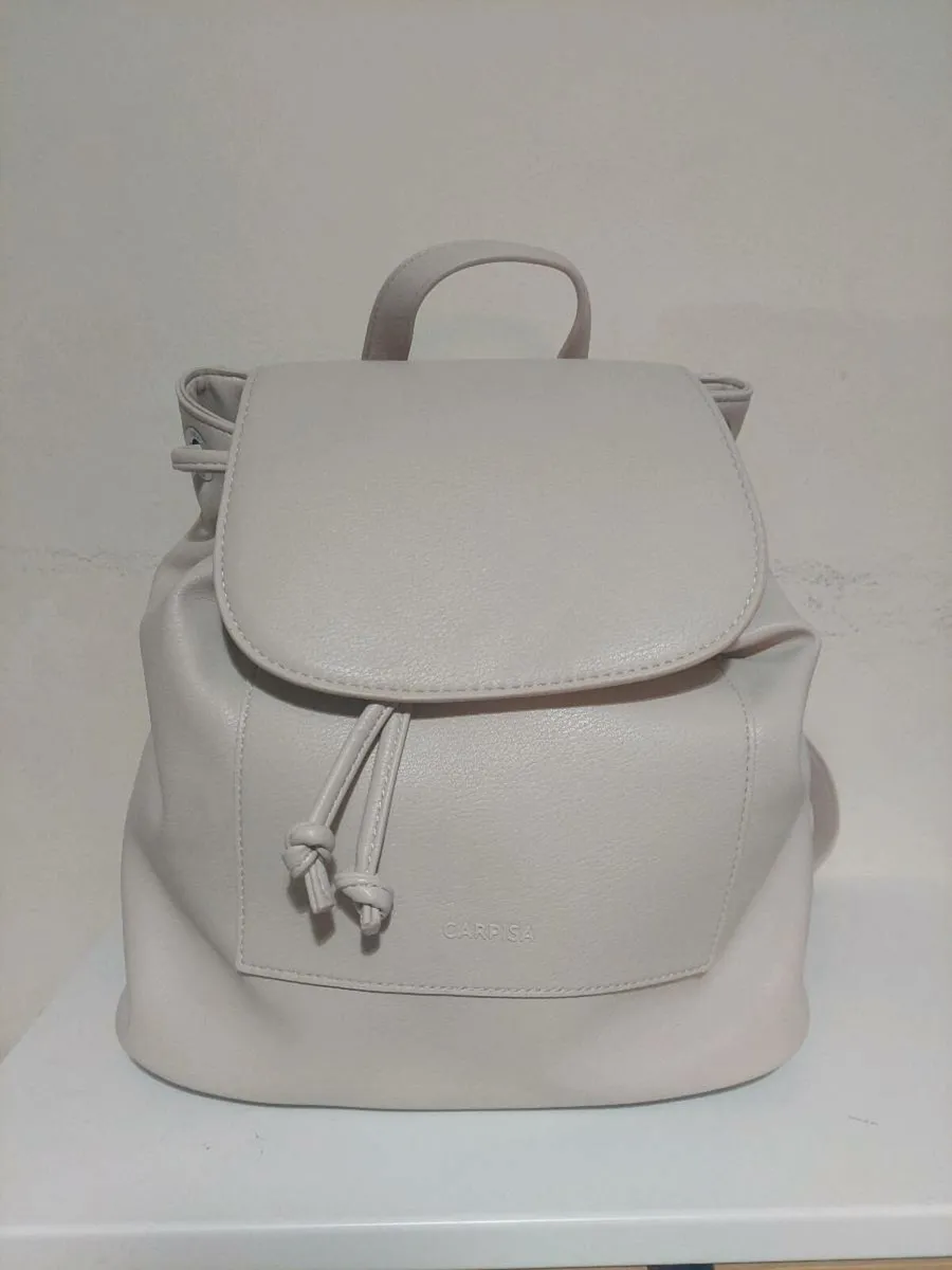 Carpisa white backpack - Image 1